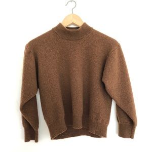 100% brown wool top 🍁